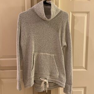 Textured pullover sweatshirt